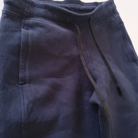 Lululemon gym pants for women - Picture 5 of 11